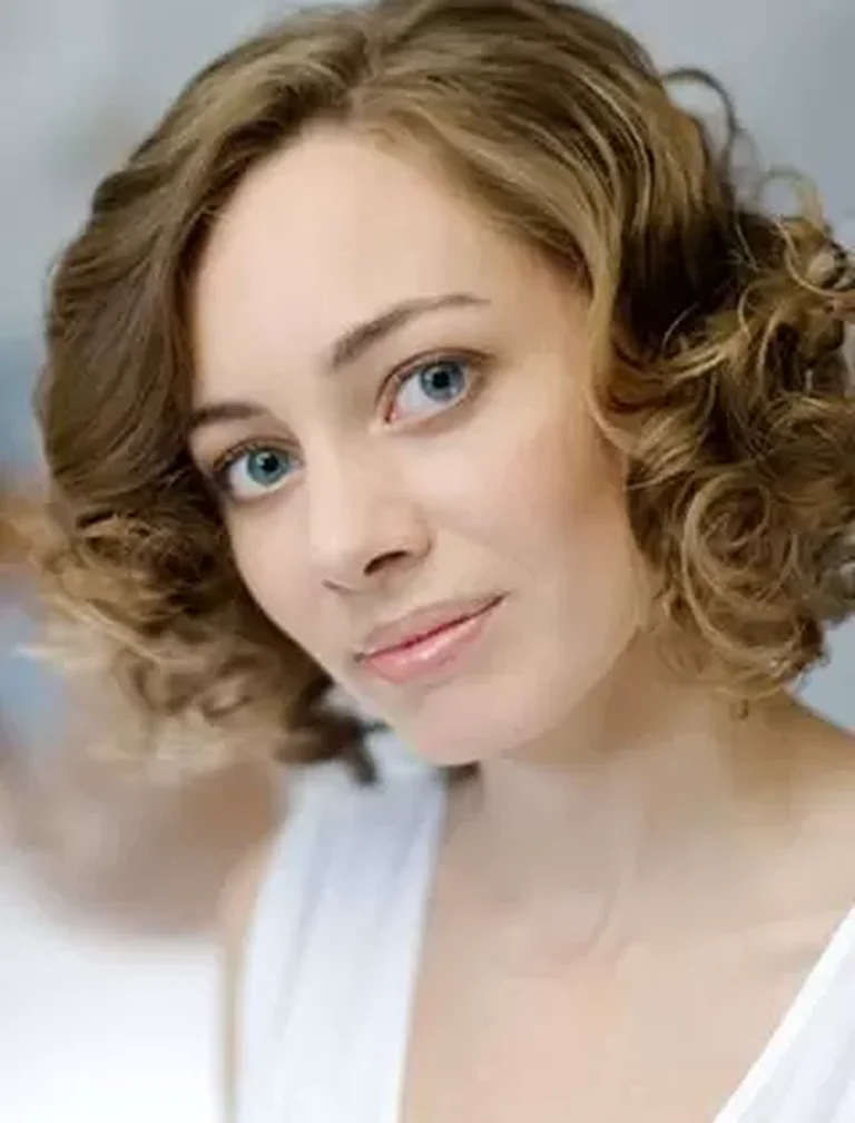 Lily Francis, Viola