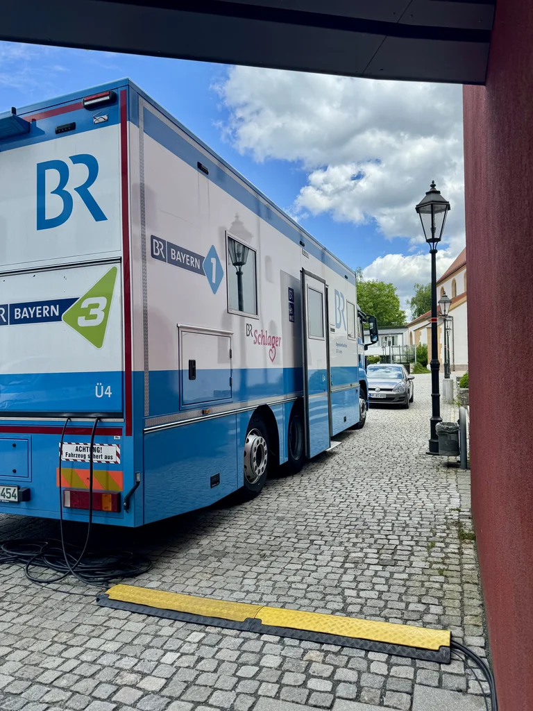 Übertragungswagen des BR