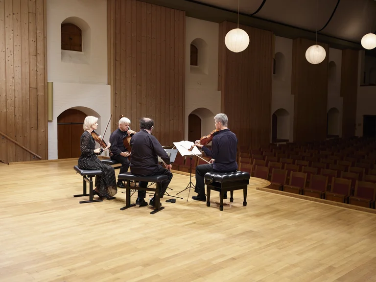 Hagen Quartett bei der Probe auf der Bühne des Reitstadels