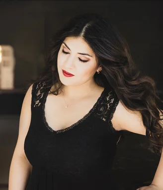 Schaghajegh Nosrati, Klavier