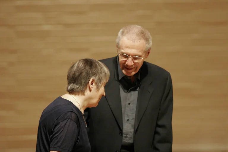 Márta und György Kurtág auf der Bühne des Reitstadels