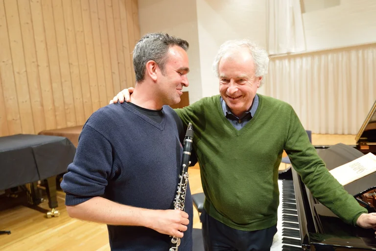 Brahms Klarinettensonaten (2020) – die erste gemeinsame Einspielung der beiden Ausnahmemusiker Jörg Widmann und Sir András Schiff. »Eine berührende, intensive und daher ohne jede Einschränkung zu empfehlende Aufnahme«, so SWR2 Kultur.