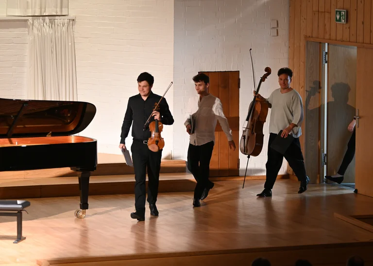 Das Trio Moreau bewies, dass es für französische Musik nie elegant genug sein kann.