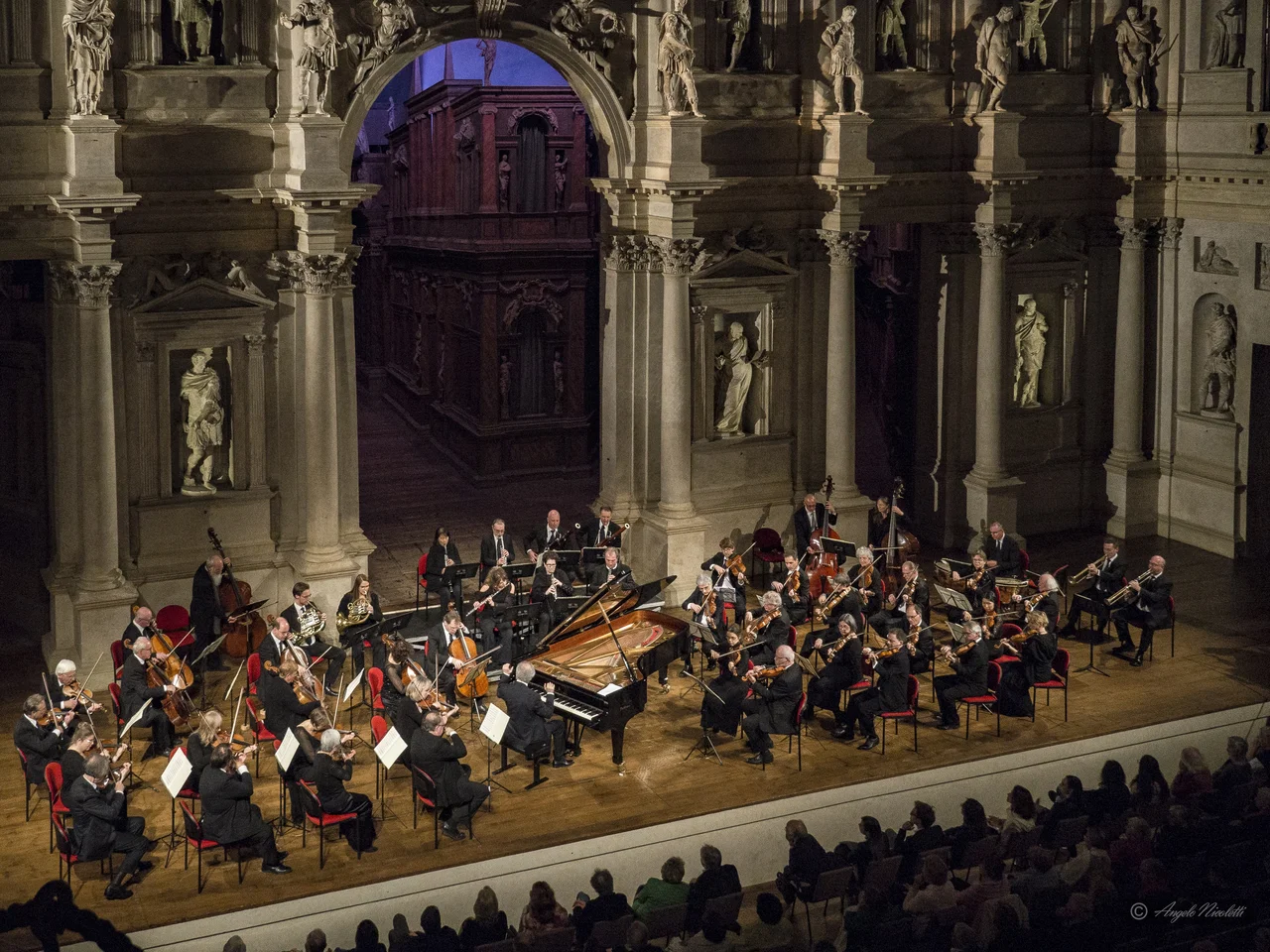 Cappella Andrea Barca, Orchester – Sir András Schiff, Klavier und Dirigent