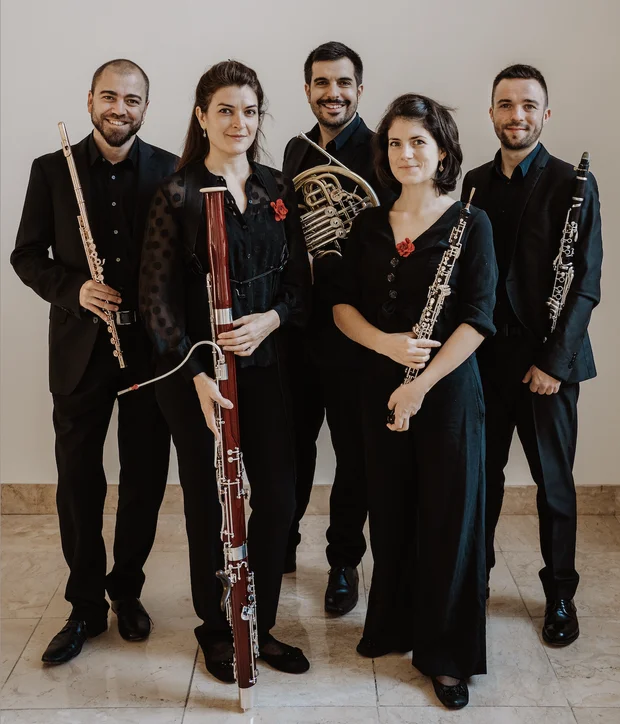 Azahar Ensemble: André Cebrián Garea, Flöte – María José García Zamora, Fagott – Antonio Lagares Abeal, Horn – María Alba Carmona Tobella, Oboe – Miquel Ramos Salvadó, Klarinette